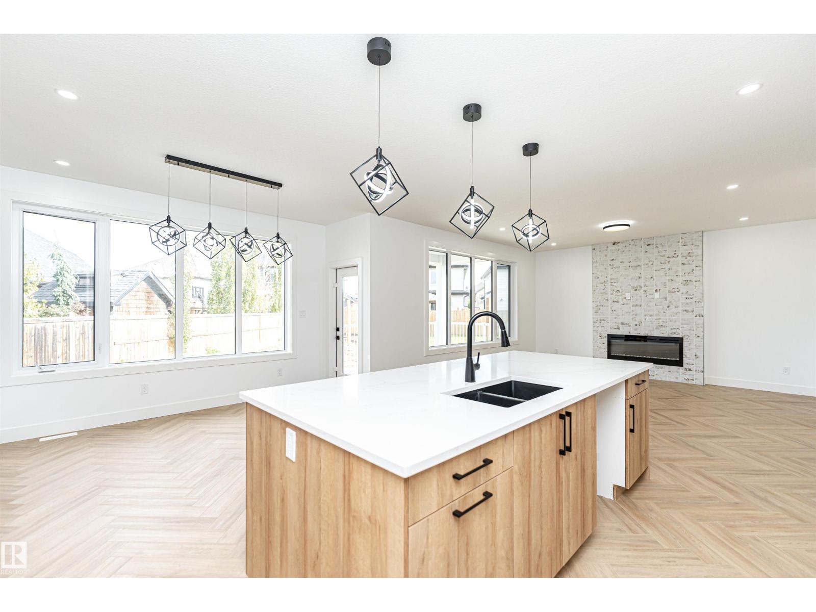 3221 PELERIN CR