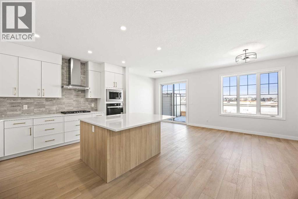 155 Greenwich Drive NW