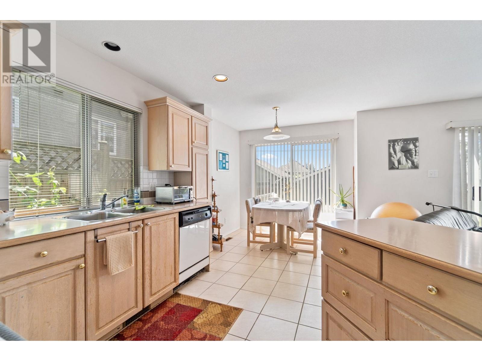 229 E 20TH STREET