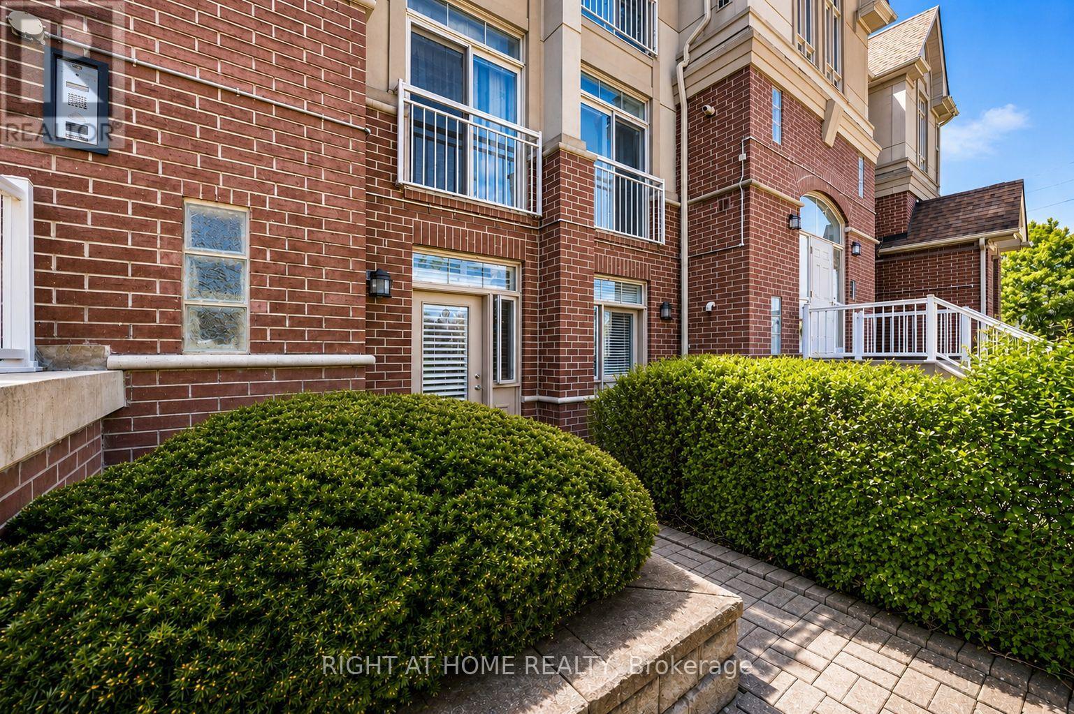 8 - 1949 LAWRENCE AVENUE W