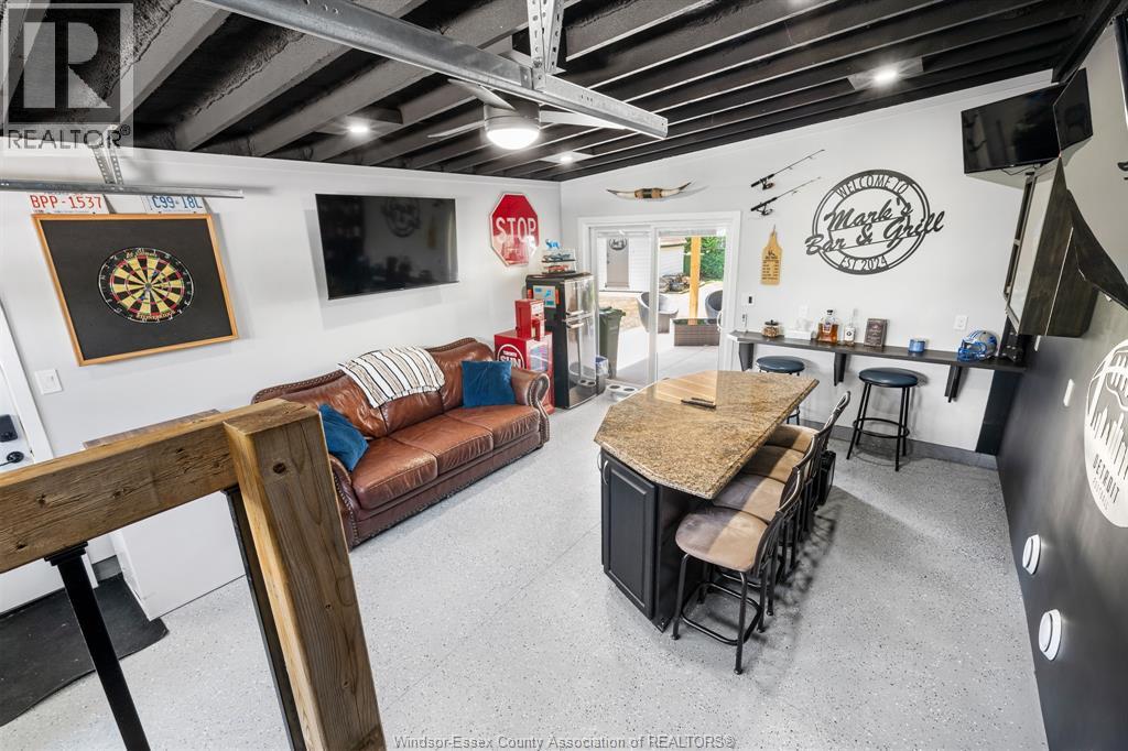 31 DANA DRIVE