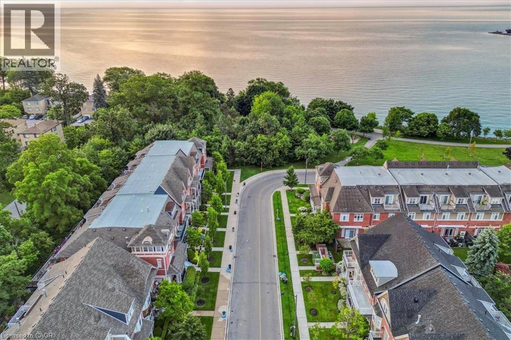 111 ST. LAWRENCE Drive