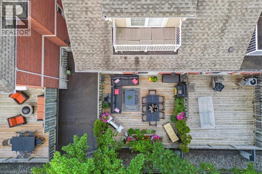 111 ST. LAWRENCE Drive