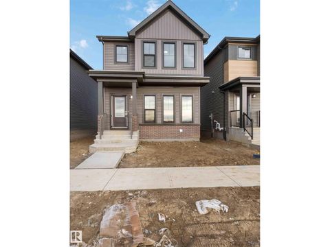 5452 Hawthorn RU SW Edmonton AB T6X3K6