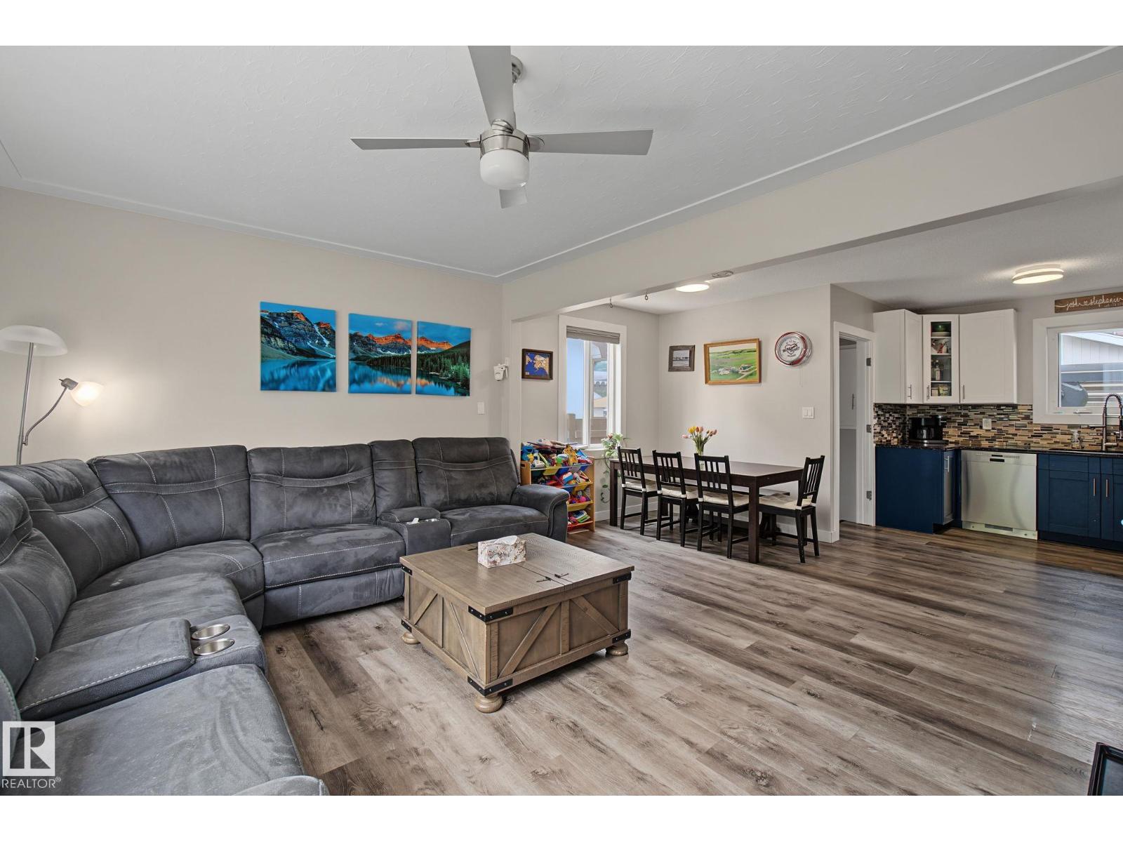 3622 115 AV NW