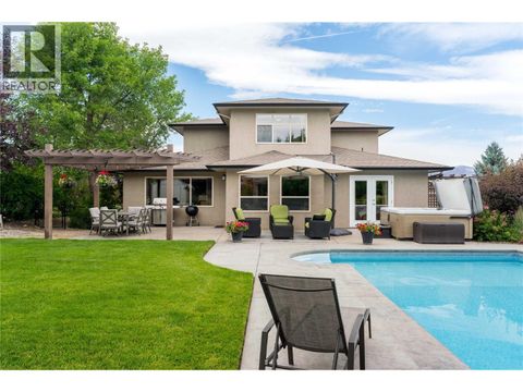 2464 SELKIRK Drive Kelowna BC V1V2R7