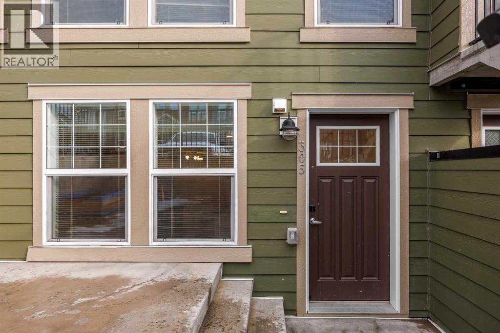 305 Cranbrook Square SE