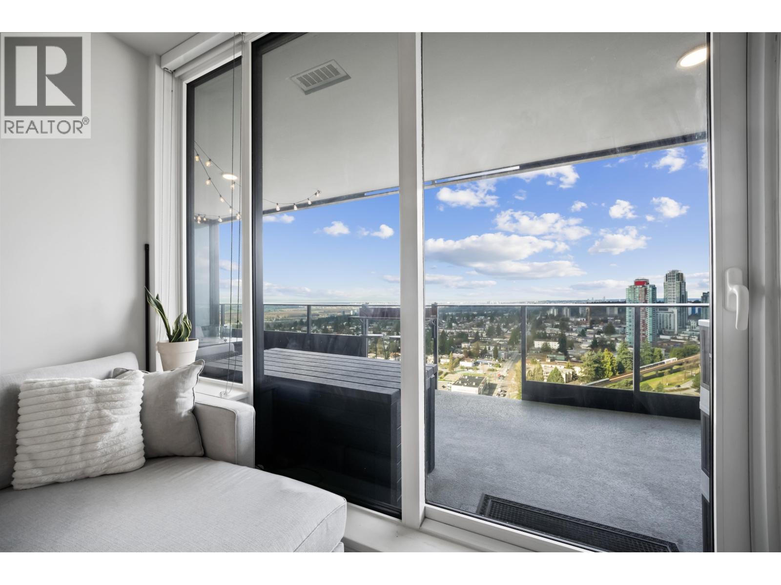 2501 6699 DUNBLANE AVENUE