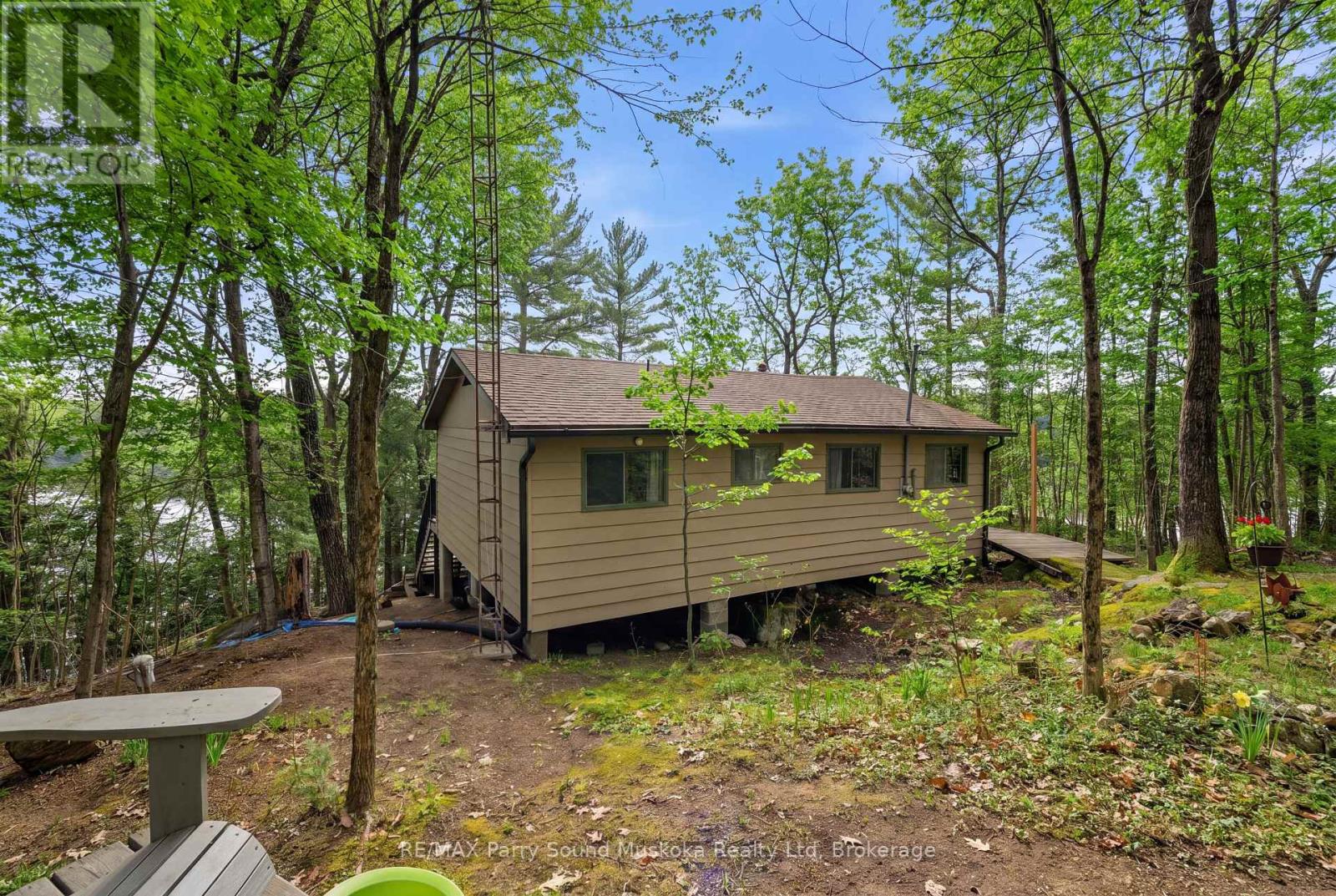 275 SALMON LAKE ROAD