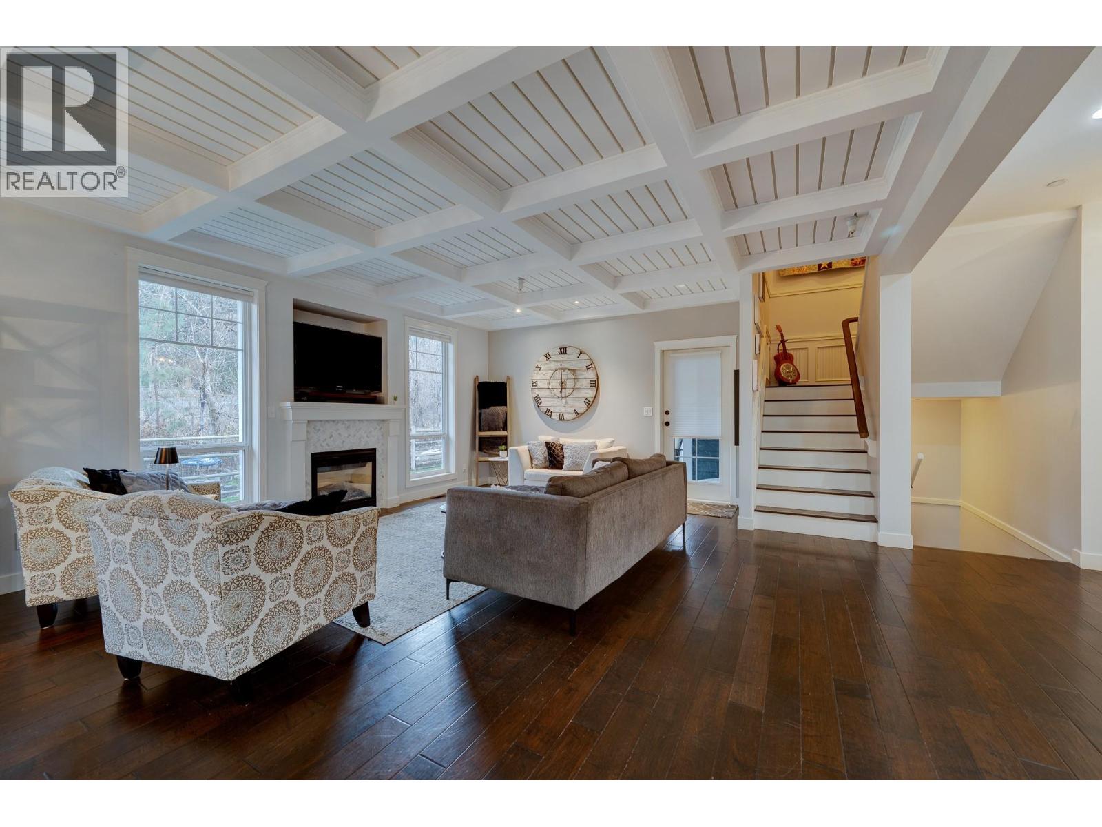 8909 Grizzly Crescent