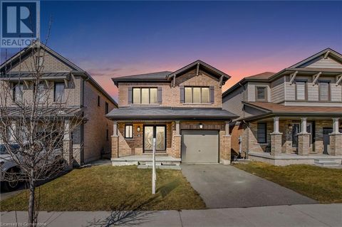 32 HEDGES Crescent Stoney Creek ON L8J1X5