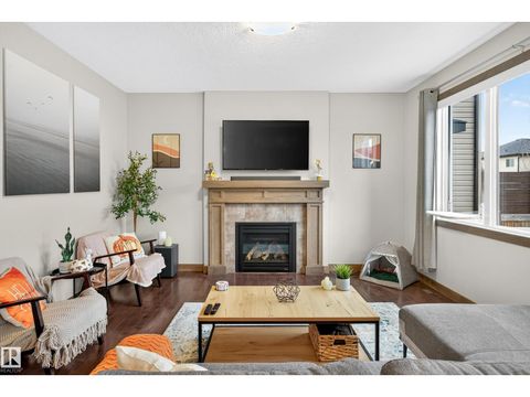 192 HENDERSON LI Spruce Grove AB T7X0C7