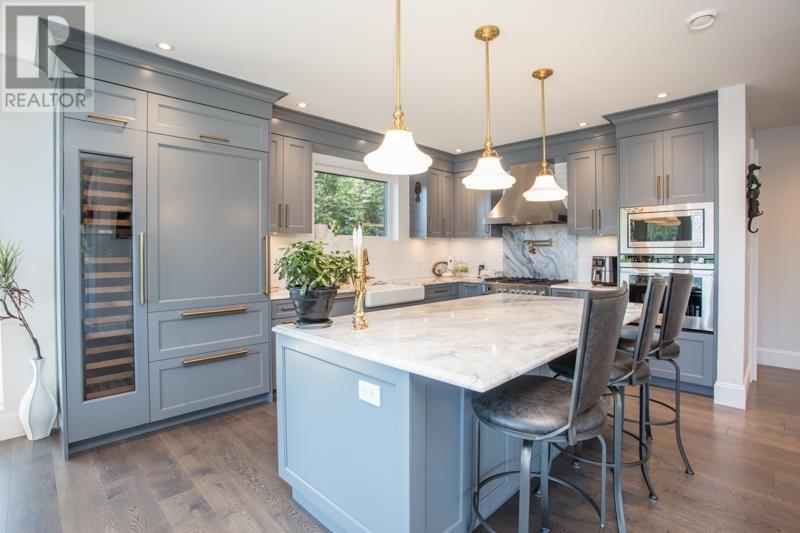 1812 CARDINAL CRESCENT