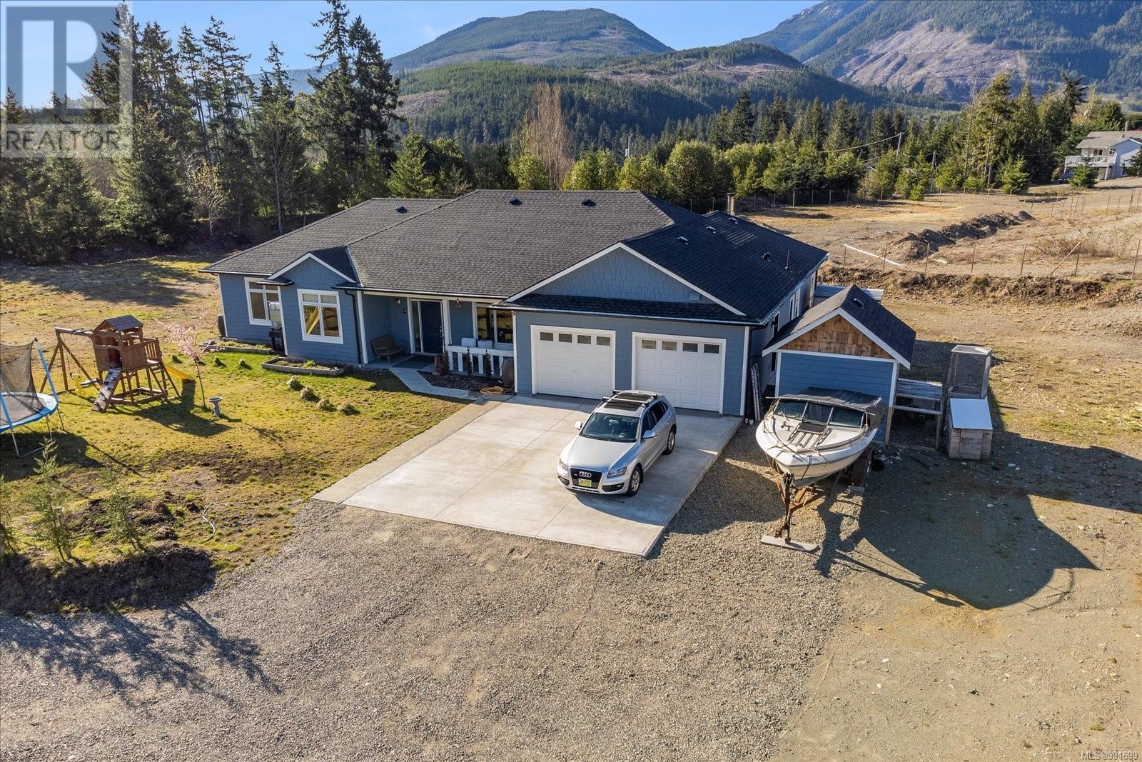 1665 Meadowood Way