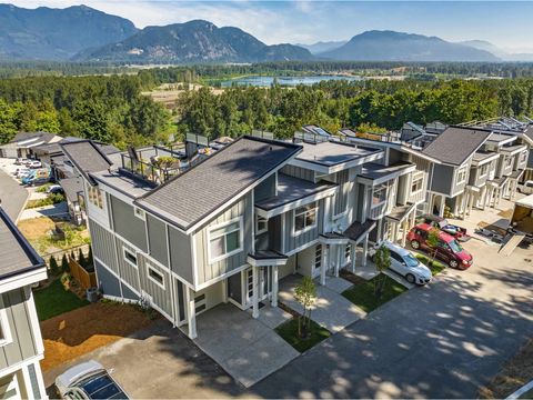 26 43998 CHILLIWACK MOUNTAIN ROAD|Chilliwack Mountain Chilliwack BC V2R4A1