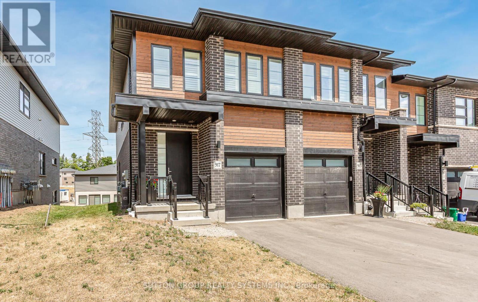 917 ROBERT FERRIE DRIVE