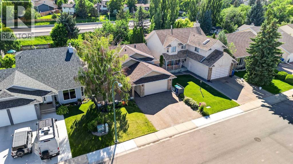 50 Sherwood Crescent W