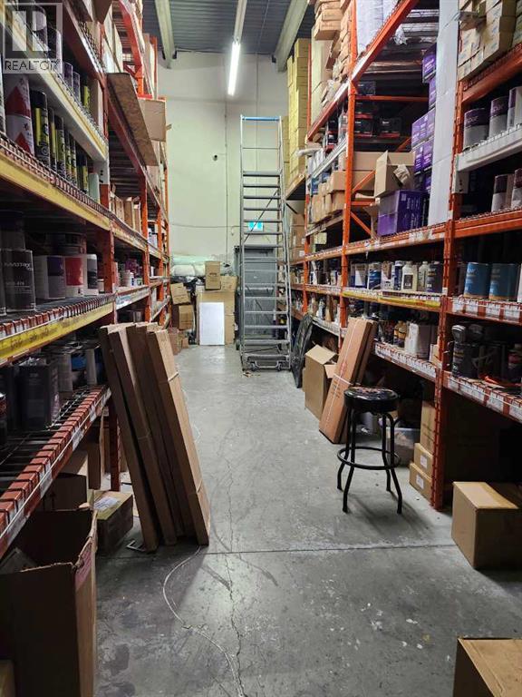 2, 2219 35 Avenue NE