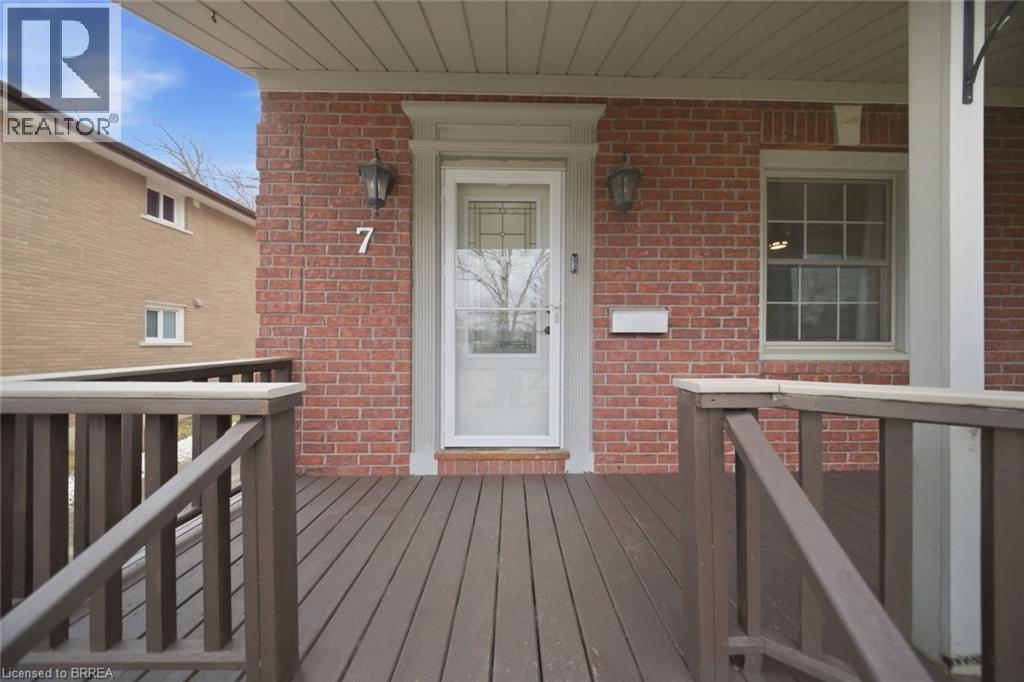 7 BARRY Drive