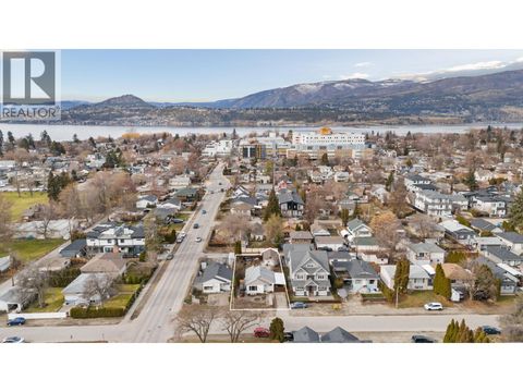 2284 Aberdeen Street Kelowna BC V1Y2T4