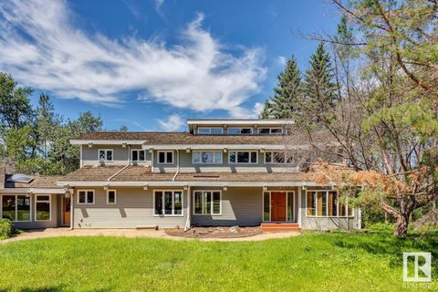 18420 8A AV SW Edmonton AB T6W1A5