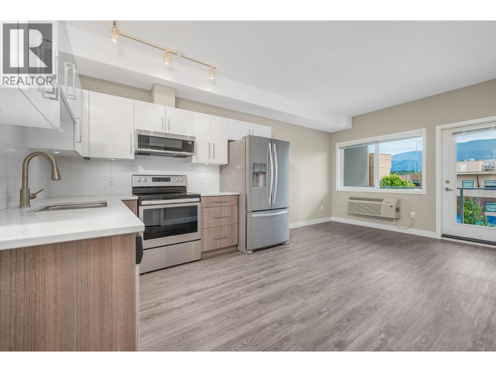 3409 28 Avenue Unit# 413