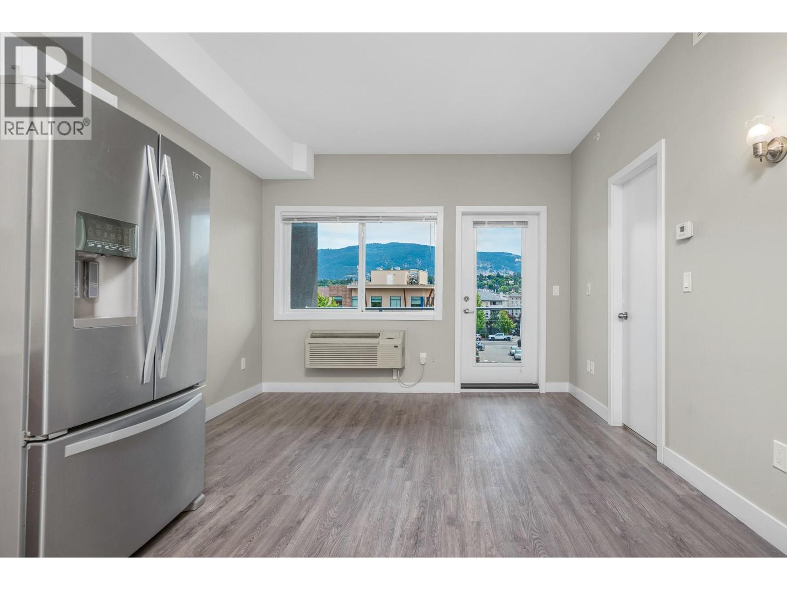 3409 28 Avenue Unit# 413