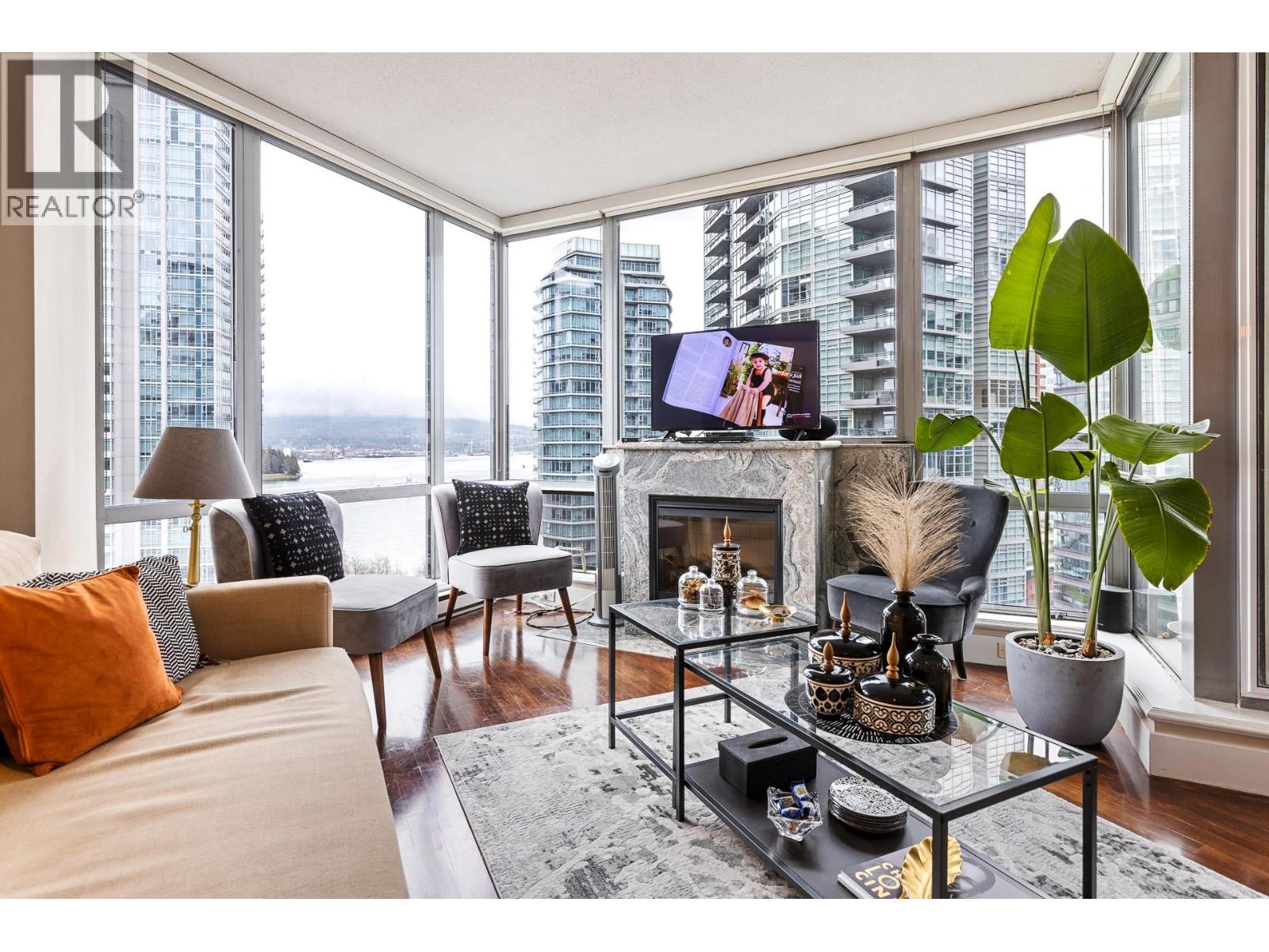 1401 1228 W HASTINGS STREET