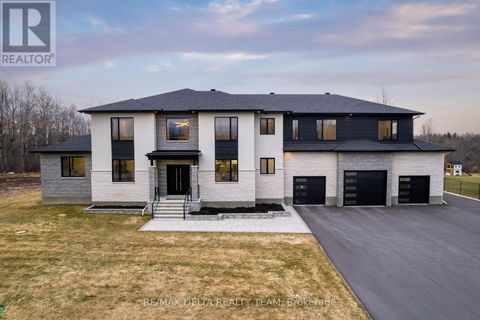 663 BALLYCASTLE CRESCENT Ottawa ON K1X0A3