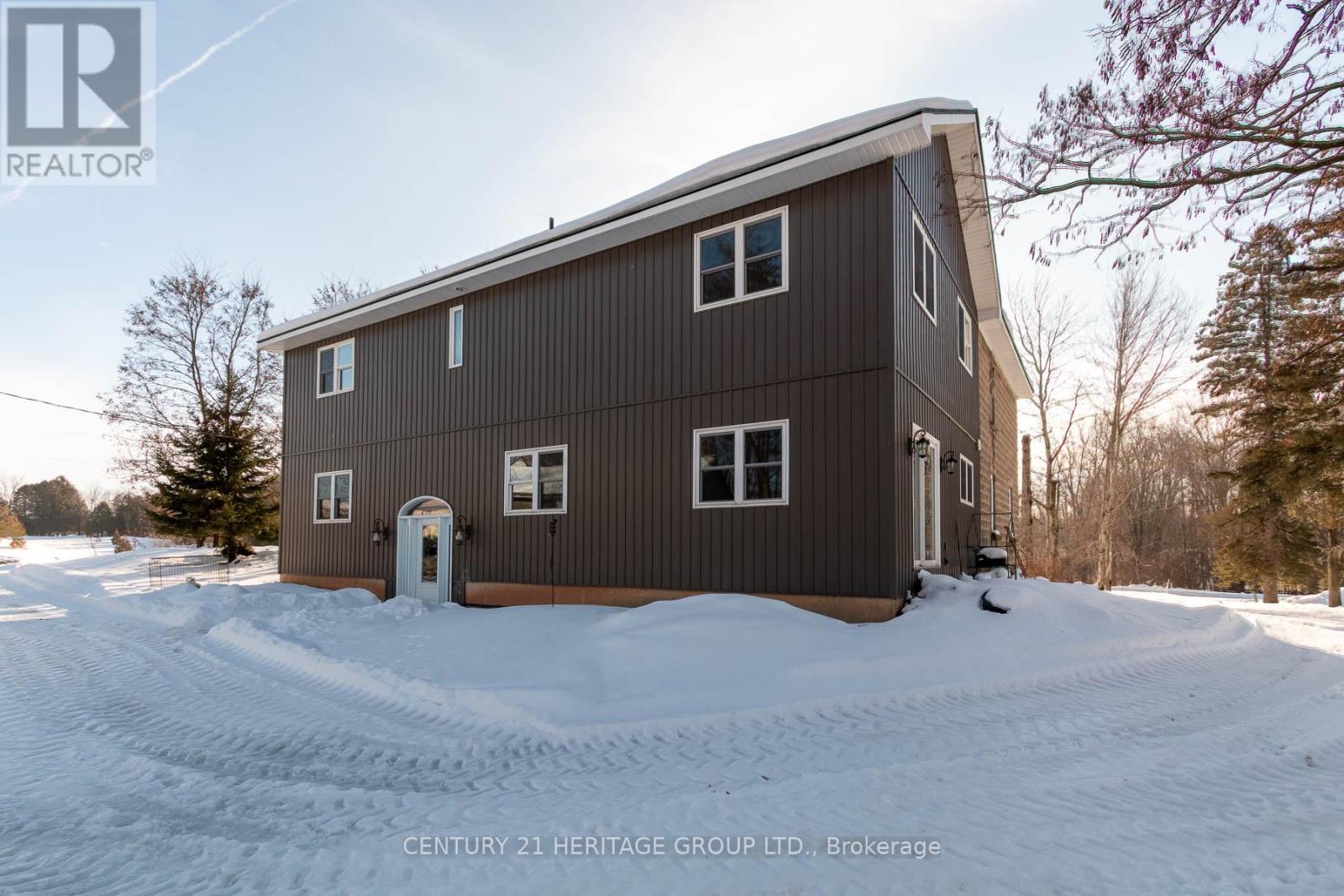 797177 EAST BACK LINE