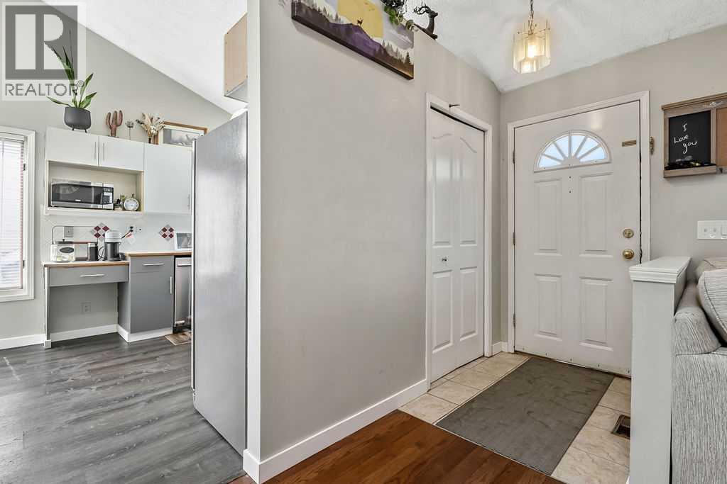 52 Hunters Crescent