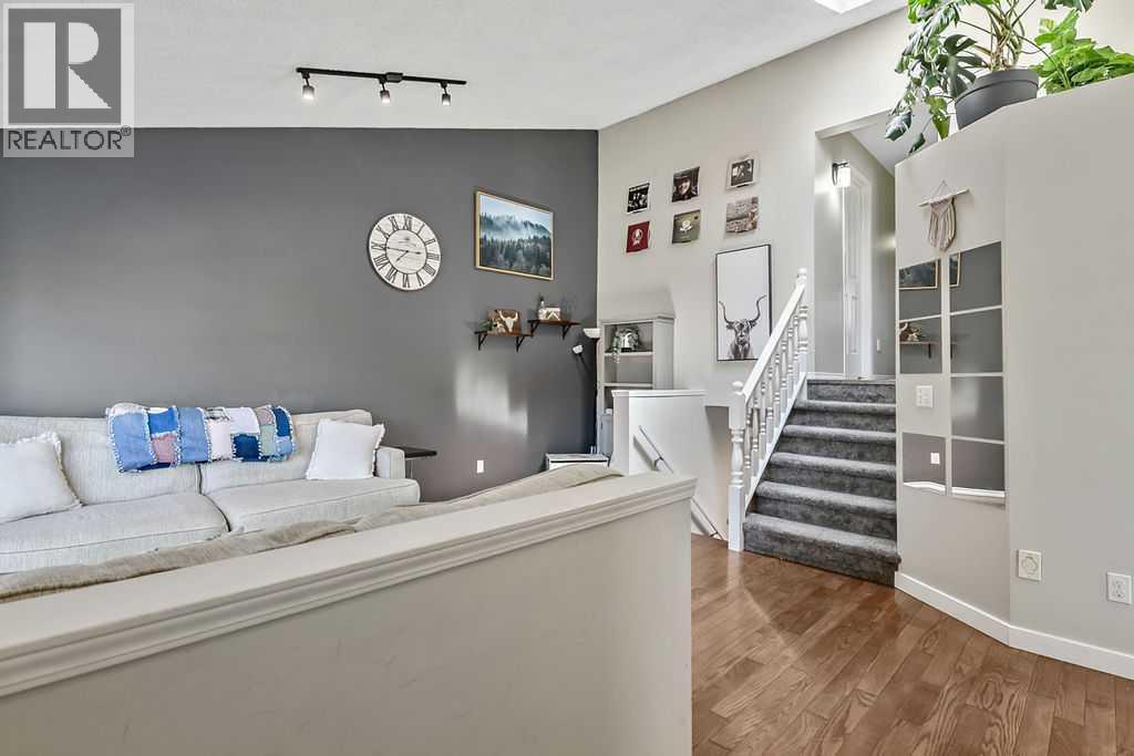 52 Hunters Crescent