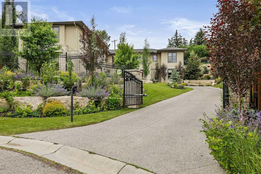 215 Patton Court SW