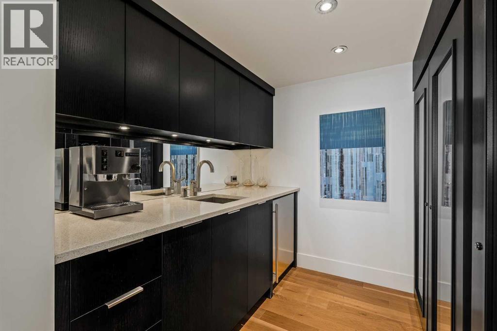 1706, 330 26 Avenue SW