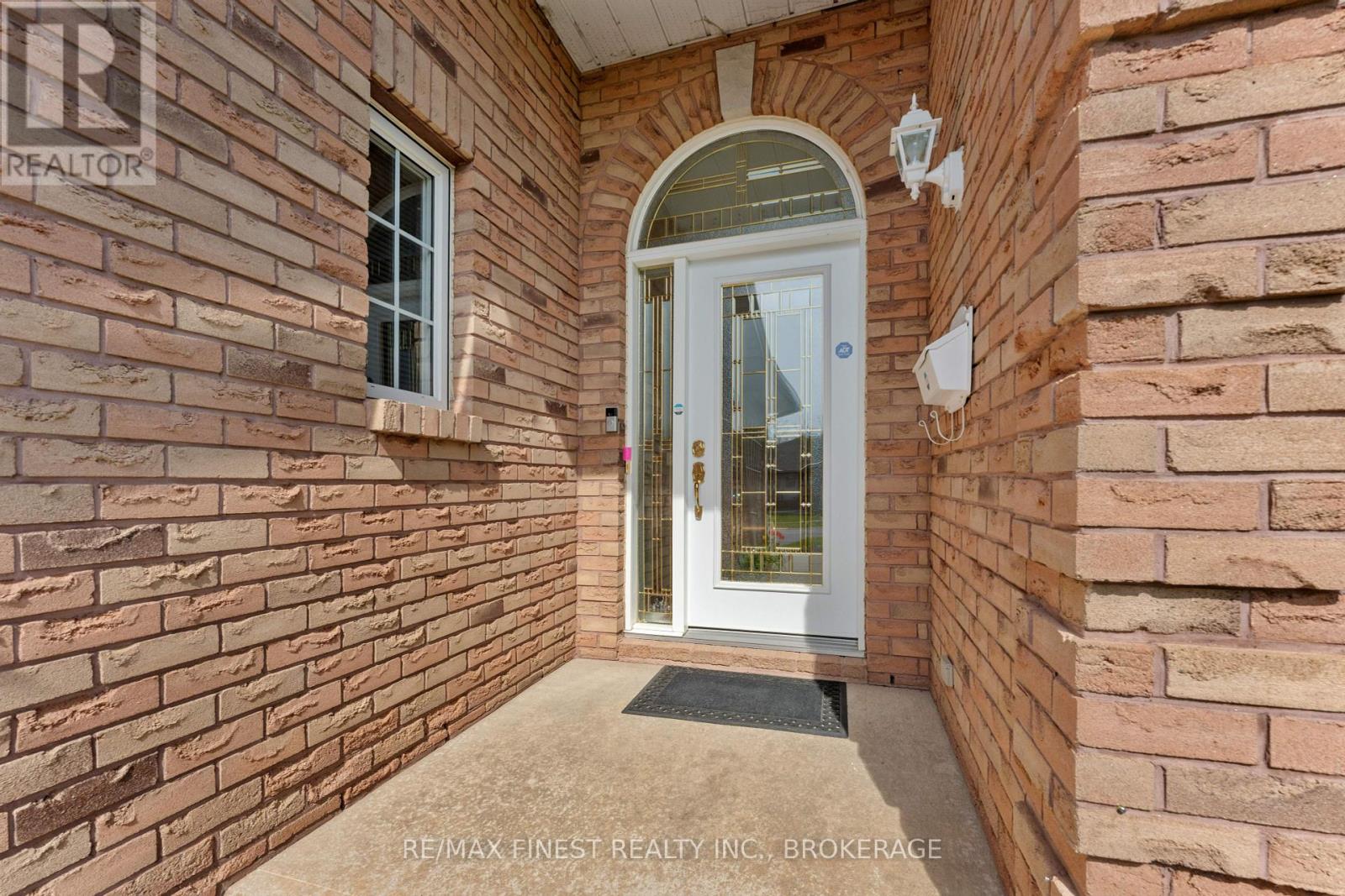 616 ROOSEVELT DRIVE