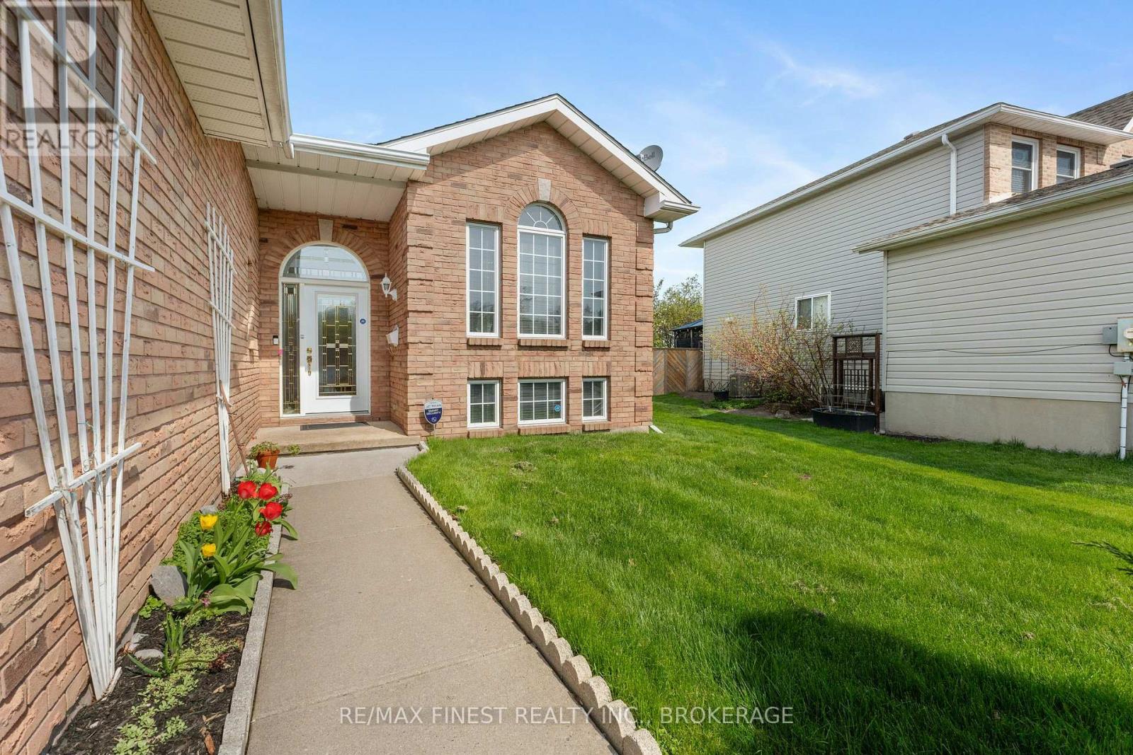 616 ROOSEVELT DRIVE