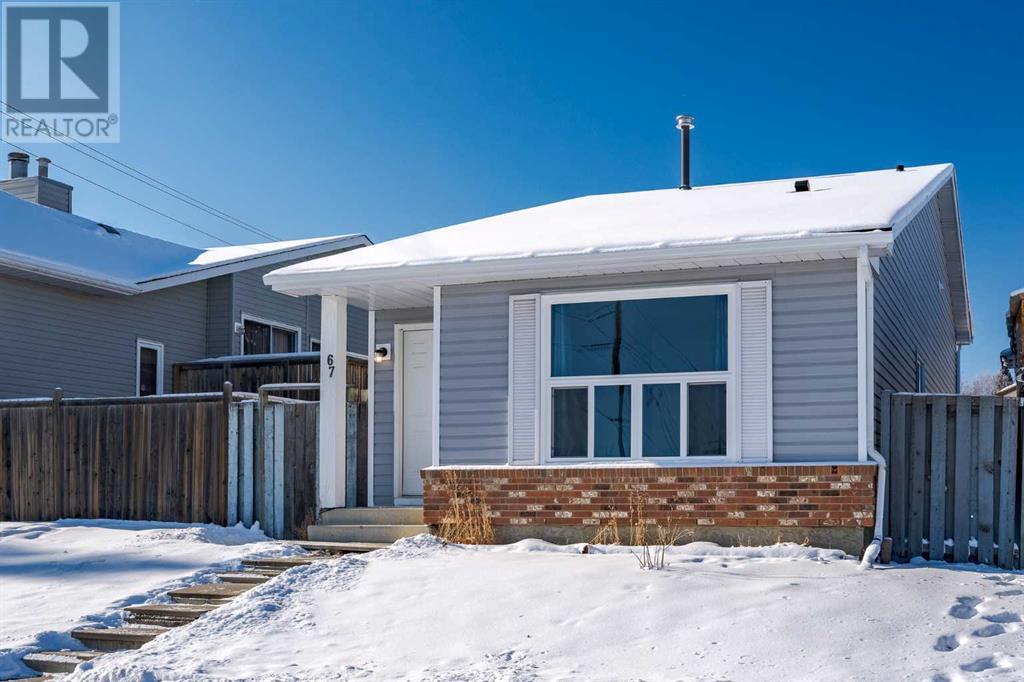 67 Sandstone Drive NW