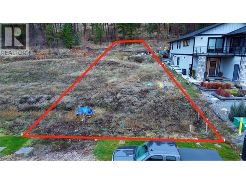 148 Portview Avenue Kelowna BC V1V1T9