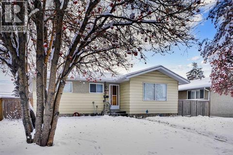 1436 Robson Crescent SE Calgary AB T2A1Y7