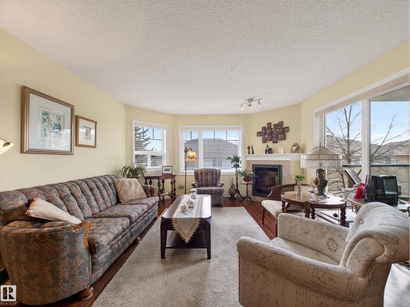 #218 2045 GRANTHAM CT NW