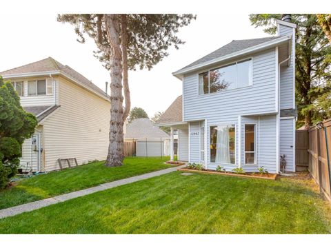 12842 72B AVENUE Surrey BC V3W9B9