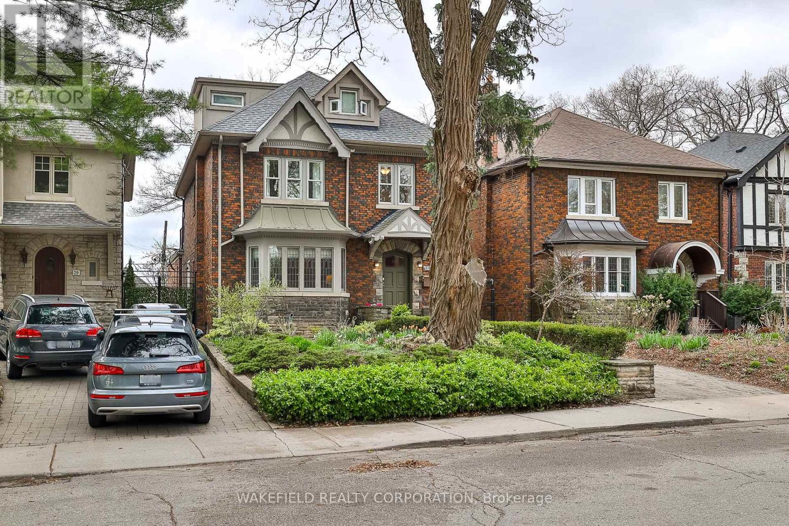 31 HILLCREST DRIVE