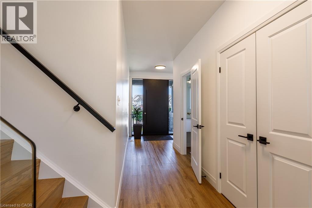 916 STEEPLERIDGE Court