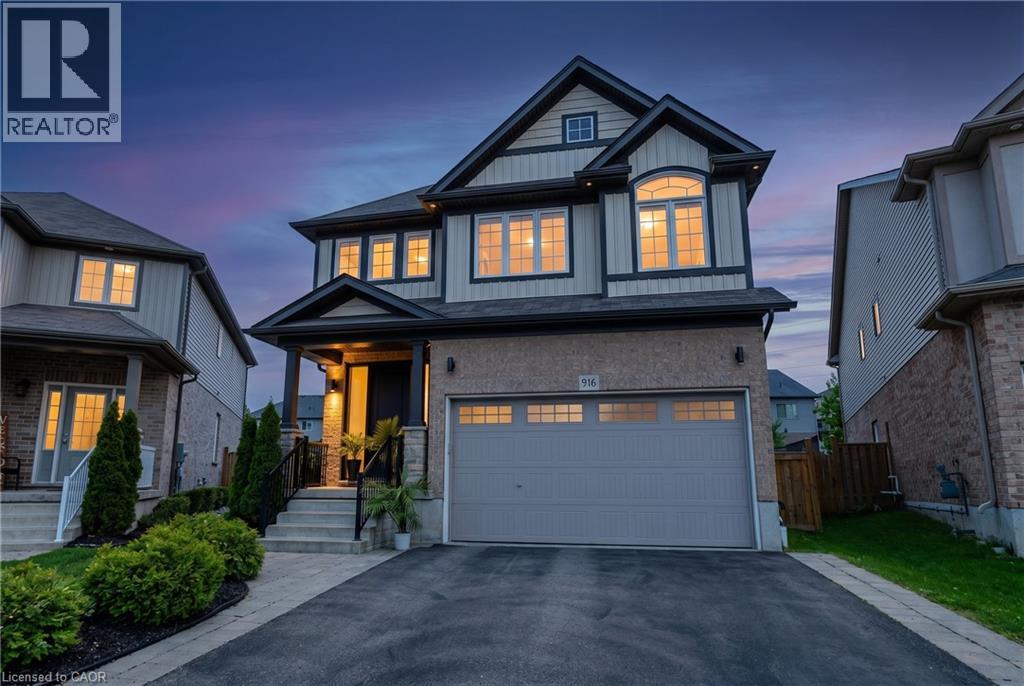 916 STEEPLERIDGE Court