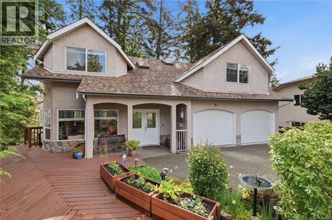 81 Chilco Ridge Pl View Royal BC V9B5Z7