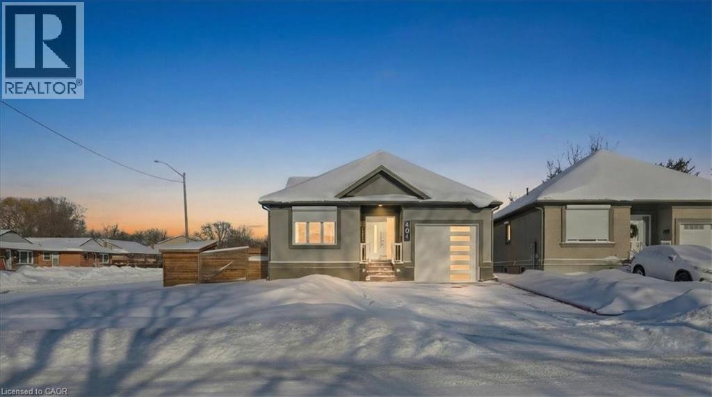 404 MONTROSE Street N