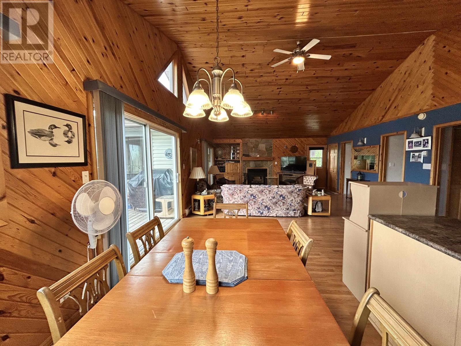 44 Bigstone Bay Lodge