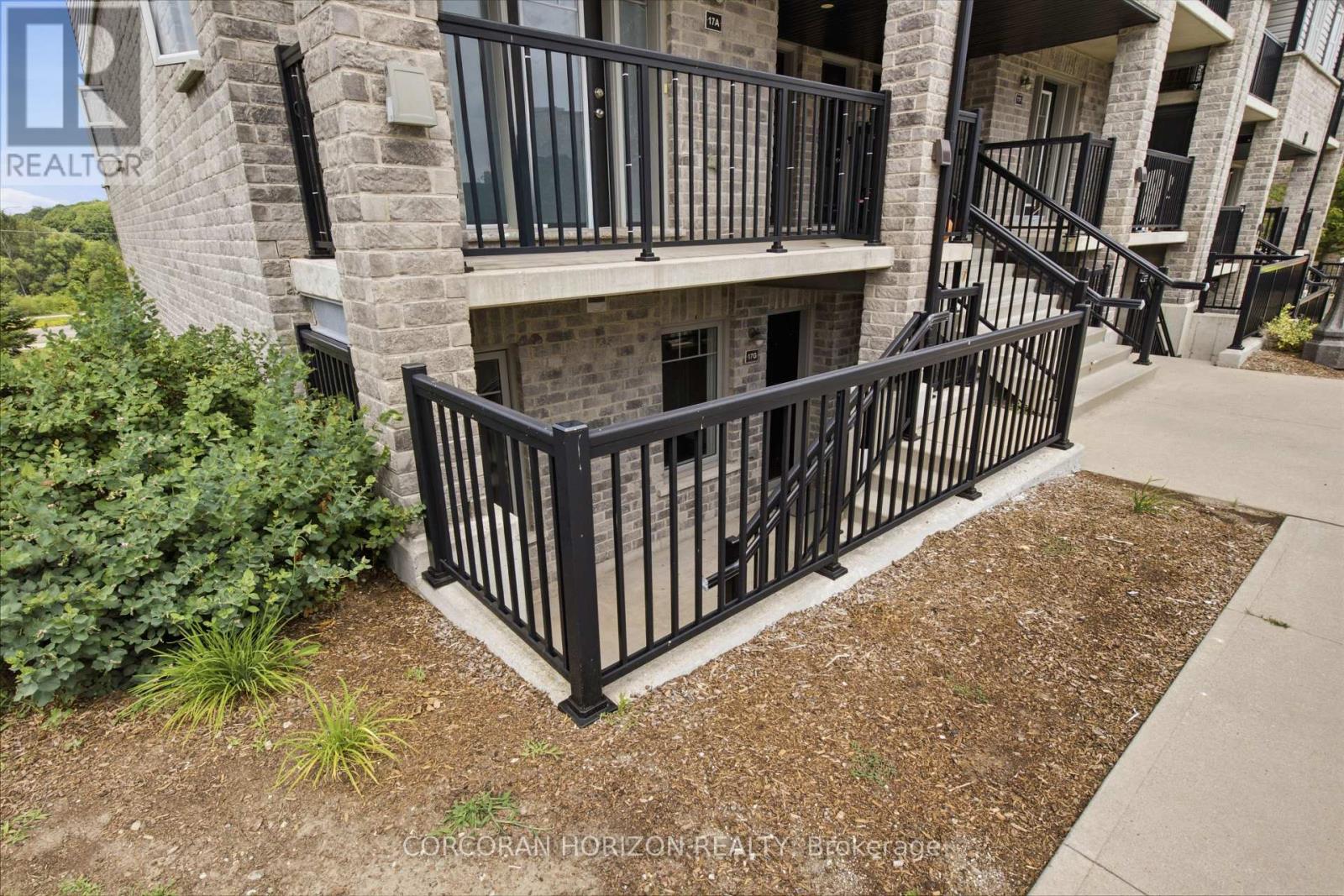 17G - 1989 OTTAWA STREET S