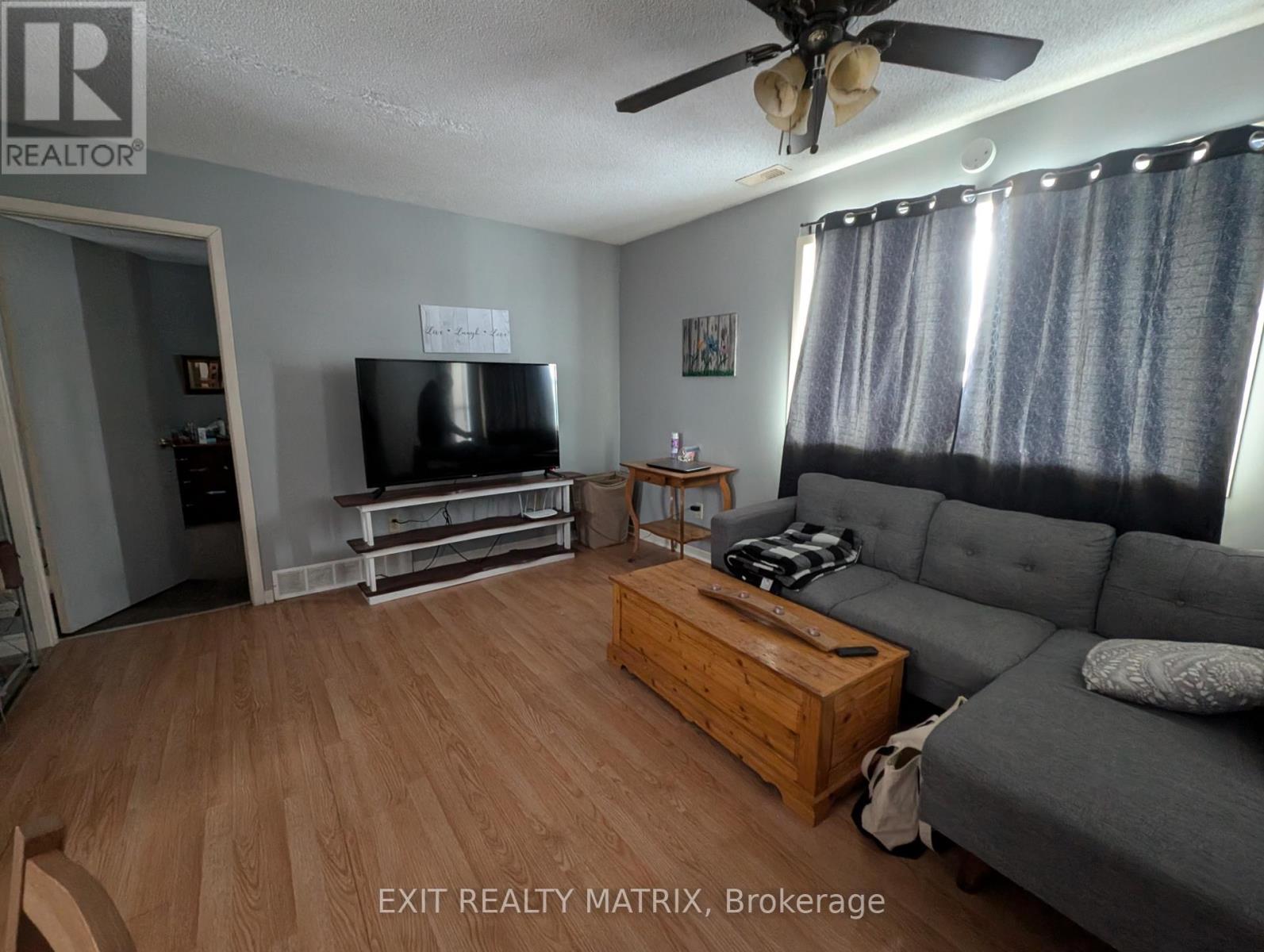 7 - 2039 COUNTY RD 44 ROAD