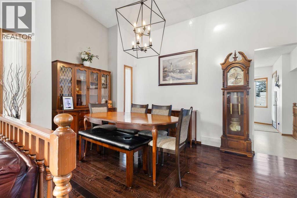 70 Pasadena Gardens NE